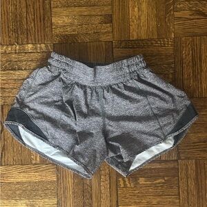 Lululemon hotty hot shorts low rise 4 inch